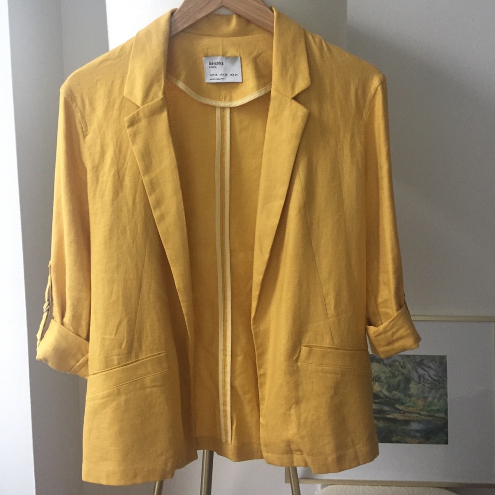Linen Blazer in Yellow